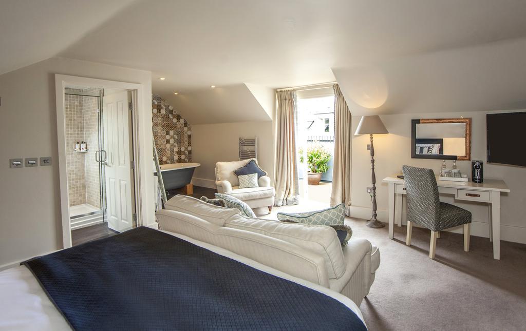 The Grosvenor Arms Hotel Shaftesbury Exterior photo